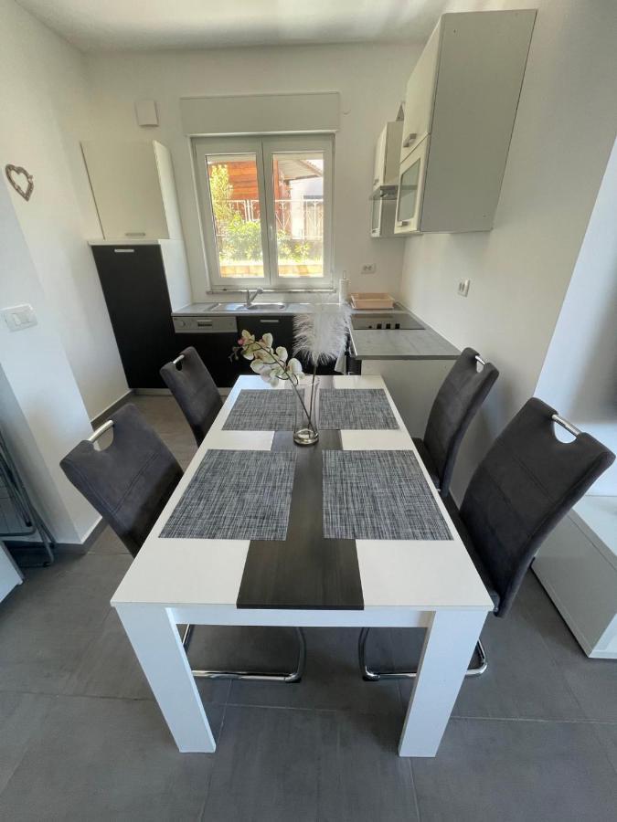 Apartma Chrystel Izola Zewnętrze zdjęcie